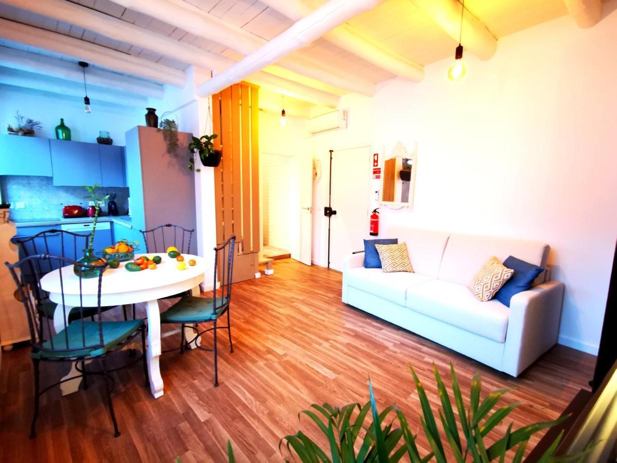 Charming Portuguese Style Apartment, For Rent "Vida A Portuguesa", "Amendoa Or Limao" Alojamento Local Portimão Exteriér fotografie